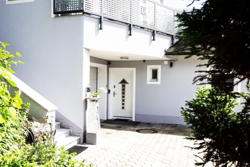 Ferienwohnung In Feldkirchen Dagmar Und Christian! Feldkirchen In Kaernten Exterior photo